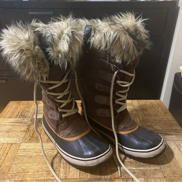SOREL Joan of Artic Winter Boots women's 6 - Picture 2 of 9